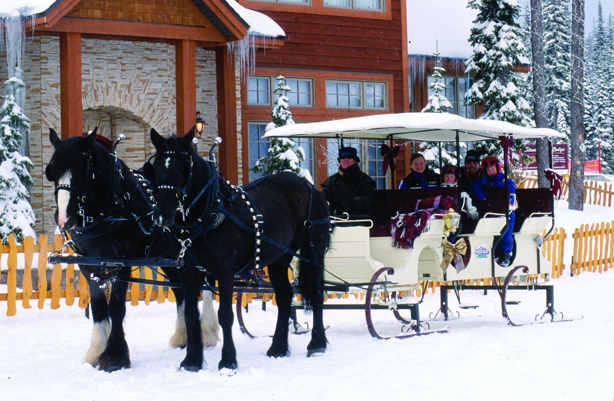 White Crystal Inn Big White Exterior foto