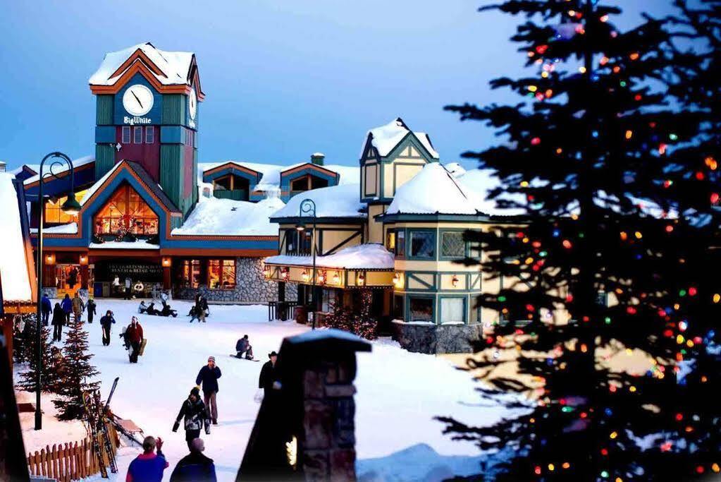 White Crystal Inn Big White Exterior foto